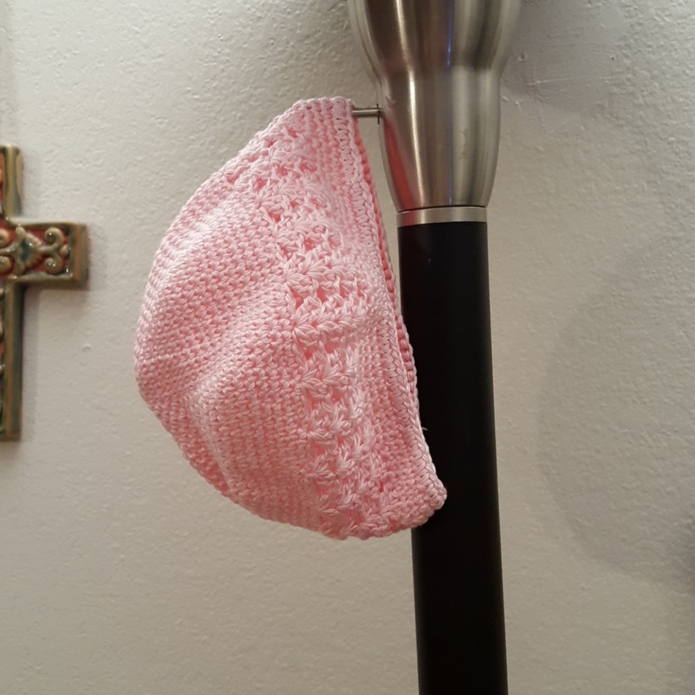 NWOT children's size baby pink crochet beanie
